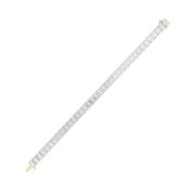 Emerald Shaped Lab Grown Diamond (F/VS) East West Line Bracelet in 14K Gold