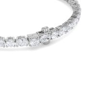 Oval Shaped Lab Grown Diamond (F/VS) Bracelet in 14K Gold
