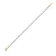 Oval Shaped Lab Grown Diamond (F/VS) Bracelet in 14K Gold